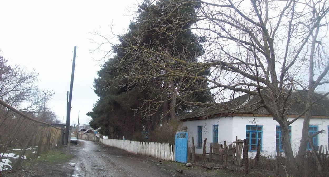 Село Бильбиль-Казмаляр Магарамкентского района Дагестана. Фото: https://blog.welcomedagestan.ru/dagestan/magaramkentskij/bilbil-kazmalyar Село Бильбиль-Казмаляр Магарамкентского района Дагестана. Фото: https://blog.welcomedagestan.ru/dagestan/magaramkentskij/bilbil-kazmalyar