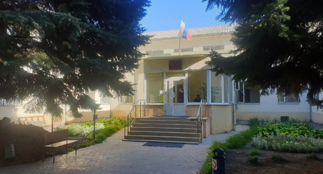 Волгодонской районный суд. Фото https://bloknot-volgodonsk.ru/news/volgodonskoy-rayonnyy-sud-ukhodit-na-lokdaun-1441440 Волгодонской районный суд. Фото https://bloknot-volgodonsk.ru/news/volgodonskoy-rayonnyy-sud-ukhodit-na-lokdaun-1441440
