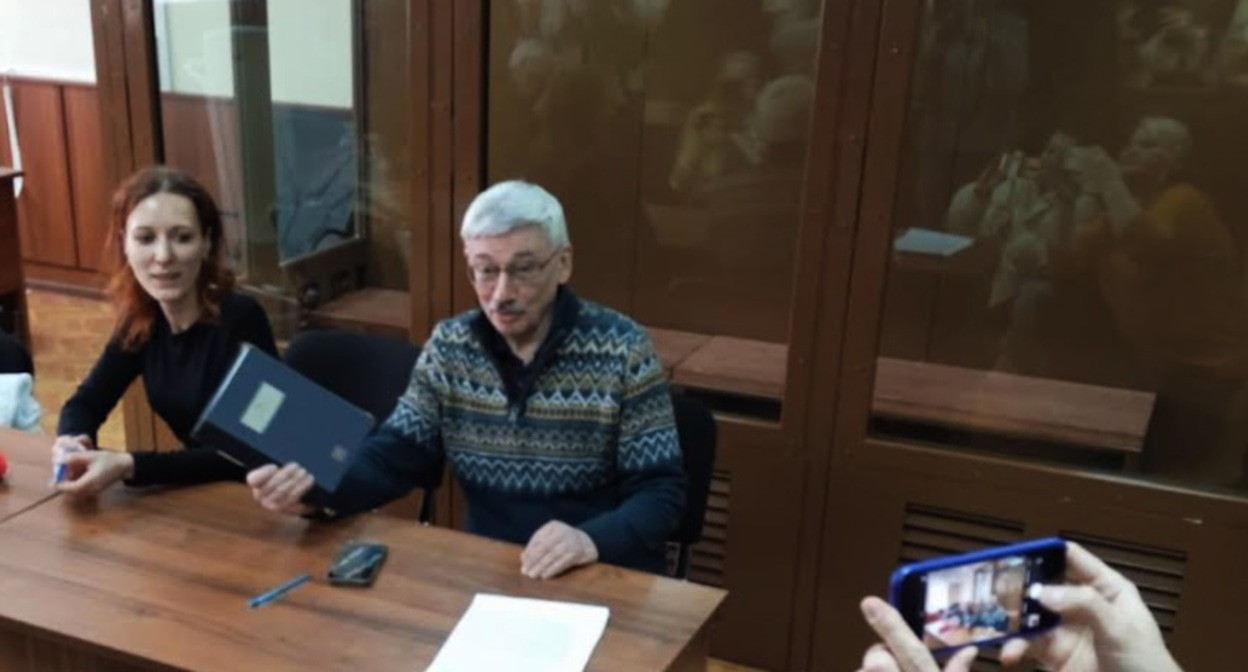 Олег Орлов в зале суда. Москва, 26 февраля 2024 года. Фото корреспондента "Кавказского узла" Олег Орлов в зале суда. Москва, 26 февраля 2024 года. Фото корреспондента "Кавказского узла"