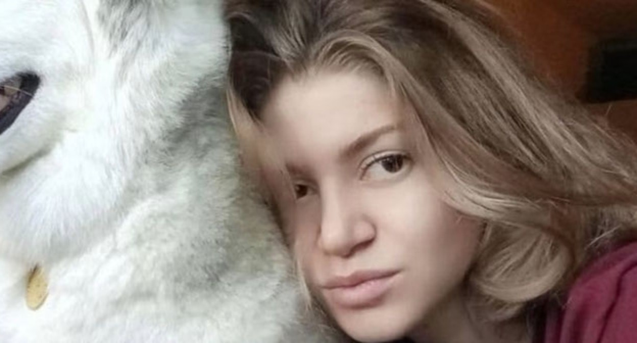Седа Сулейманова. Сриншот видео https://www.kavkazr.com/a/chechnya-zhiva-li-seda-suleymanova-/32802752.html Седа Сулейманова. Сриншот видео https://www.kavkazr.com/a/chechnya-zhiva-li-seda-suleymanova-/32802752.html