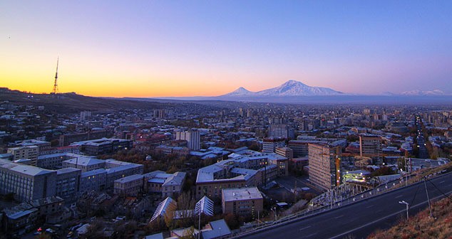 Ереван. Фото: Serouj Ourishian https://ru.wikipedia.org Ереван. Фото: Serouj Ourishian https://ru.wikipedia.org