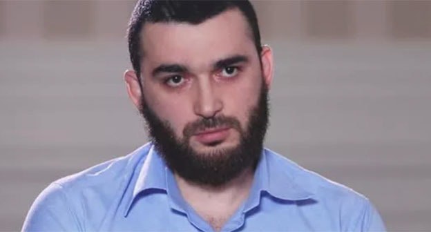 Абдулмумин Гаджиев. Фото: https://memohrc.org внесен в реестр инагентов Абдулмумин Гаджиев. Фото: https://memohrc.org внесен в реестр инагентов