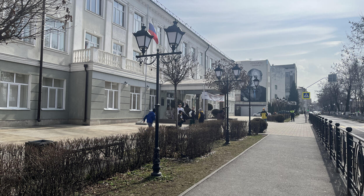 Избирательный участок во Владикавказе. Фото корреспондента "Кавказского узла" Избирательный участок во Владикавказе. Фото корреспондента "Кавказского узла"
