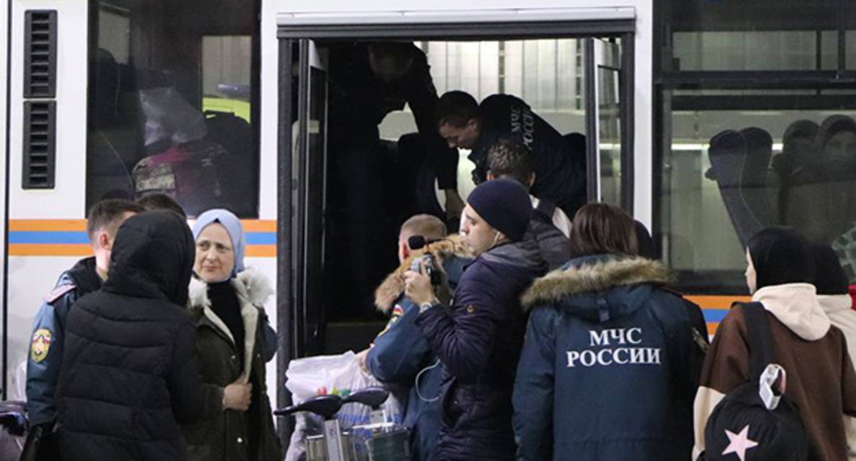 Беженцы из Палестины. Фото: https://chechnyatoday.com/news/370474 Беженцы из Палестины. Фото: https://chechnyatoday.com/news/370474