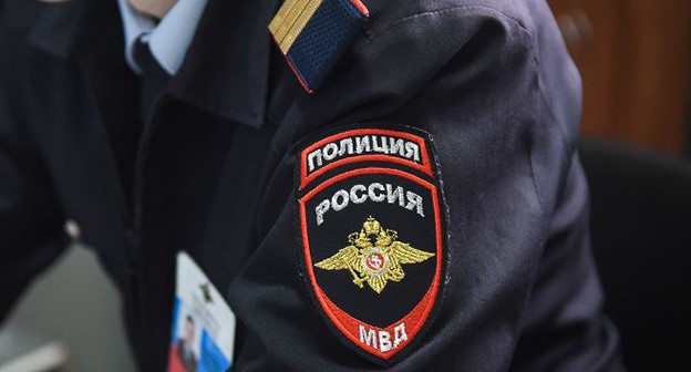 Шеврон сотрудника полиции. Фото Елены Синеок, Юга.ру Шеврон сотрудника полиции. Фото Елены Синеок, Юга.ру