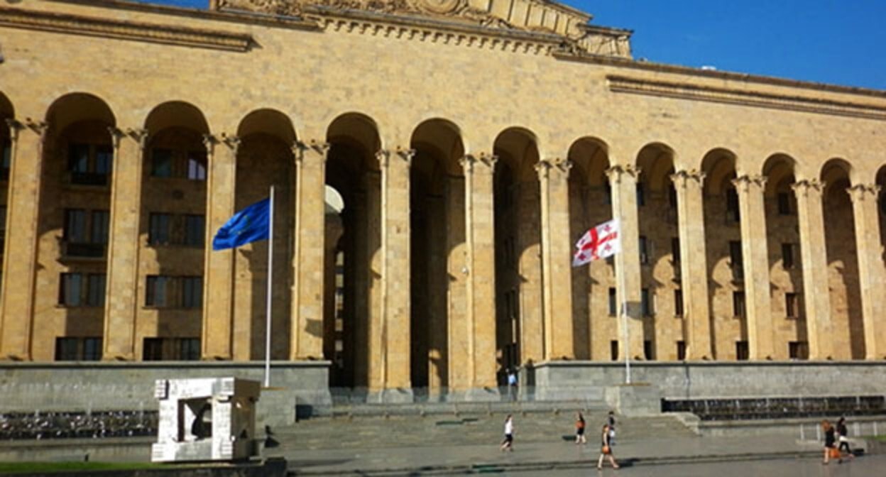 Парламент Грузии. Фото: Spartaky https://ru.wikipedia.org Парламент Грузии. Фото: Spartaky https://ru.wikipedia.org
