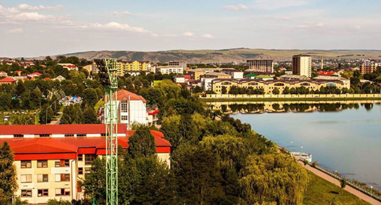 Назрань. Фото: Адам Сагов https://ru.wikipedia.org Назрань. Фото: Адам Сагов https://ru.wikipedia.org
