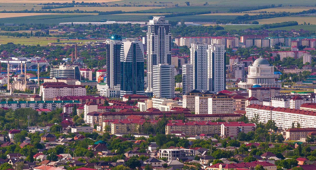 Грозный. Фото: мэрия города Грозный https://grozmer.ru/turizm/groznyi-stolica-chechenskoi-respubliki.html Грозный. Фото: мэрия города Грозный https://grozmer.ru/turizm/groznyi-stolica-chechenskoi-respubliki.html