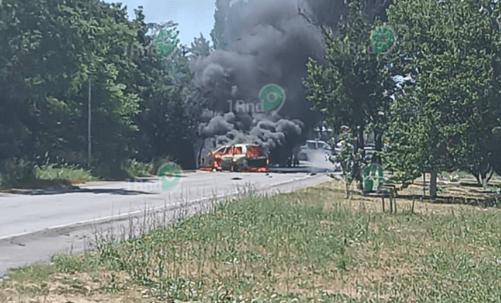 Машина Собеского объята пламенем. Стоп-кадр видео 1rnd от 14.06.24, https://www.1rnd.ru/news/proisshestviya/v-millerovo-vzorvalas-mashina-vysokopostavlennogo-voennogo/ Машина Собеского объята пламенем. Стоп-кадр видео 1rnd от 14.06.24, https://www.1rnd.ru/news/proisshestviya/v-millerovo-vzorvalas-mashina-vysokopostavlennogo-voennogo/