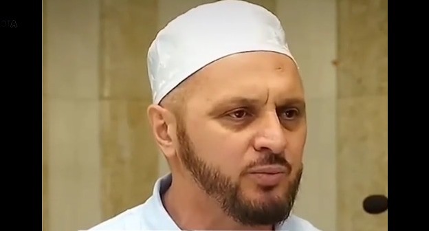 Камильгерей Салгереев, стоп-кадр видео тг-канал "Голос Дагестана / Новости Дагестана" Камильгерей Салгереев, стоп-кадр видео тг-канал "Голос Дагестана / Новости Дагестана"