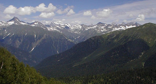 Горы Сванети. Фото: Kakha Kakhidze. P7300031 https://ru.wikipedia.org Горы Сванети. Фото: Kakha Kakhidze. P7300031 https://ru.wikipedia.org