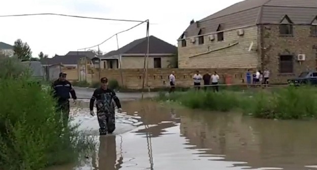 Последствия стихии в Азербайджане, фото: https://report.az/ru/proisshestviya/dozhdi-zatopili-nekotorye-rajony-baku-i-gyandzhi-veter-nanes-usherb-zdaniyu-v-sumgajyte/?ysclid=lz7va7o87y478913428 Последствия стихии в Азербайджане, фото: https://report.az/ru/proisshestviya/dozhdi-zatopili-nekotorye-rajony-baku-i-gyandzhi-veter-nanes-usherb-zdaniyu-v-sumgajyte/?ysclid=lz7va7o87y478913428