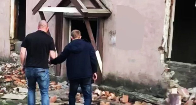Силовики задержали жителя Ростовской области по делу о госизмене. 30 июля 2024 г. Фото: пресс-служба ФСБ по Ростовской области Силовики задержали жителя Ростовской области по делу о госизмене. 30 июля 2024 г. Фото: пресс-служба ФСБ по Ростовской области