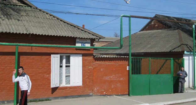 Школа №16 в Хасавюрте. Фото корреспондента "Кавказского узла" Школа №16 в Хасавюрте. Фото корреспондента "Кавказского узла"