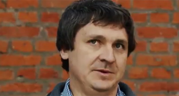 Дмитрий Шевченко. Скриншот видео https://www.facebook.com/watch/?v=540510700184175 принадлежит компании Meta деятельность которой запрещена в России Дмитрий Шевченко. Скриншот видео https://www.facebook.com/watch/?v=540510700184175 принадлежит компании Meta деятельность которой запрещена в России