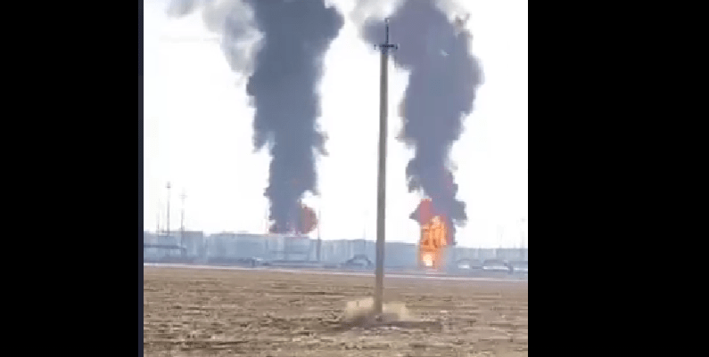 Пожар на нефтебазе в Пролетарске. Стоп-кадр видео https://rutube.ru/video/e9df3d41cc8245fa10df0e6dd7083c11/ Пожар на нефтебазе в Пролетарске. Стоп-кадр видео https://rutube.ru/video/e9df3d41cc8245fa10df0e6dd7083c11/