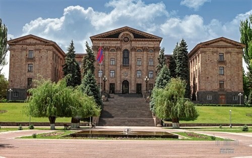 Здание Национального собрания Республики Армения. Фото: http://www.parliament.am Здание Национального собрания Республики Армения. Фото: http://www.parliament.am