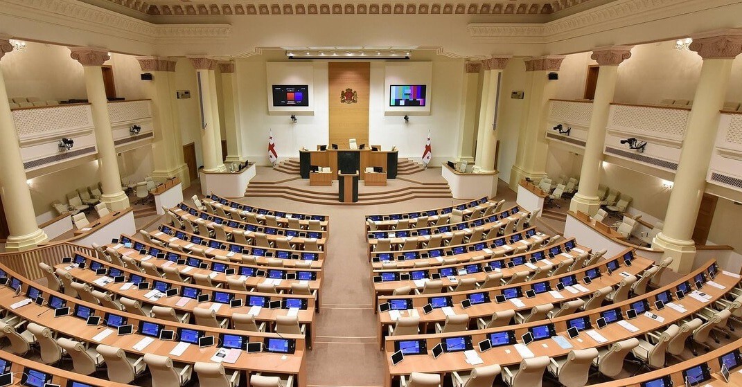 Парламент Грузии. Фото: https://www.interpressnews.ge https://ru.wikipedia.org/ Парламент Грузии. Фото: https://www.interpressnews.ge https://ru.wikipedia.org/
