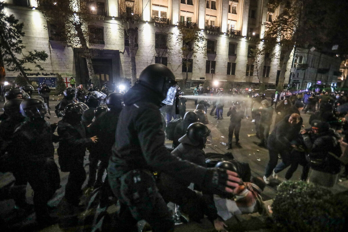 Акция протеста в Тбилиси. 7 декабря 2024 г. Фото Азиза Каримова для "Кавказского узла" Акция протеста в Тбилиси. 7 декабря 2024 г. Фото Азиза Каримова для "Кавказского узла"