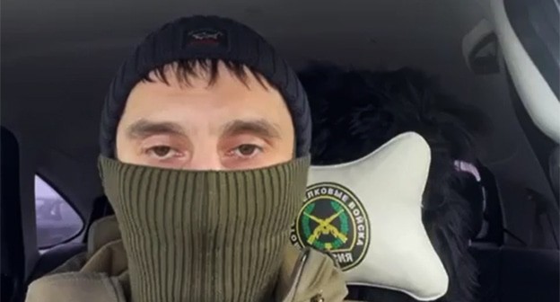 Участник военной операции из Дагестана Агамердан Пирмагомедов в видеообращении к главе Следкома. 13 января 2025 г. Скриншот видео Агамердана Пирмагомедова Участник военной операции из Дагестана Агамердан Пирмагомедов в видеообращении к главе Следкома. 13 января 2025 г. Скриншот видео Агамердана Пирмагомедова