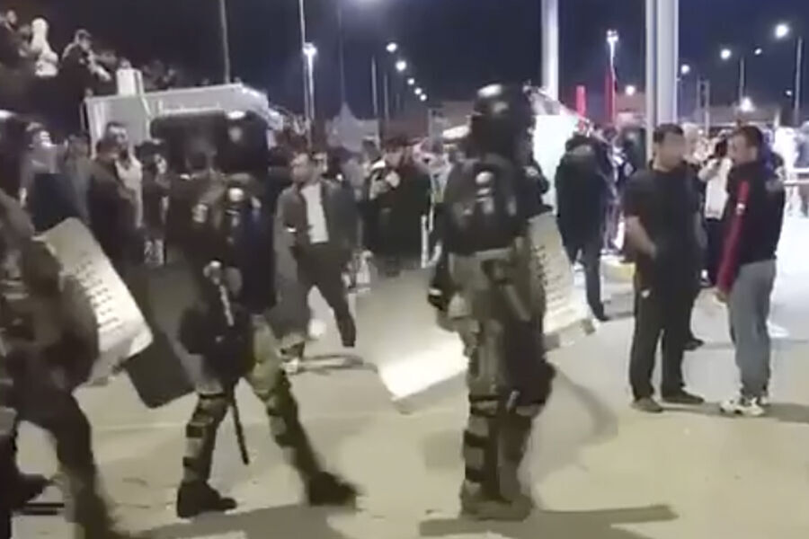 Беспорядки в Махачкале. Октябрь 2023 года. Скриншот видео: Телеграм-канал "Тут Кавказ"