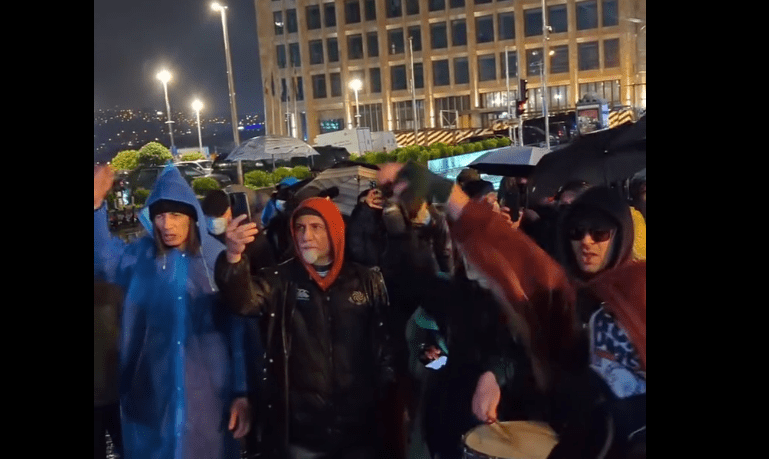 Активисты на акции в Тбилиси. Стоп-кадр видео https://t.me/Tbilisi_life/38220 от 20.03.25.