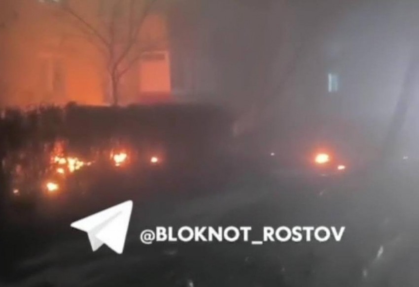 Атака БПЛА многоэтажки в Таганроге. 2 апреля 2025 г. Фото: Телеграм канал tg bloknot_rostov