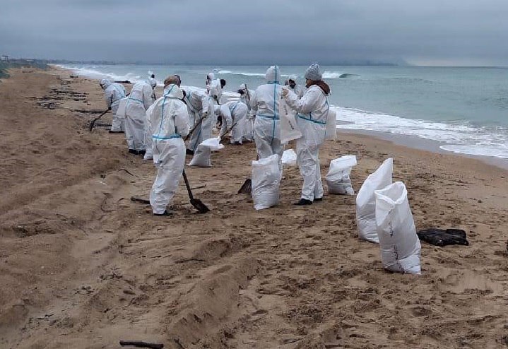 Уборка пляжей в Анапе. 7 апреля 2025 г. Фото: https://t.me/opershtab23/13145