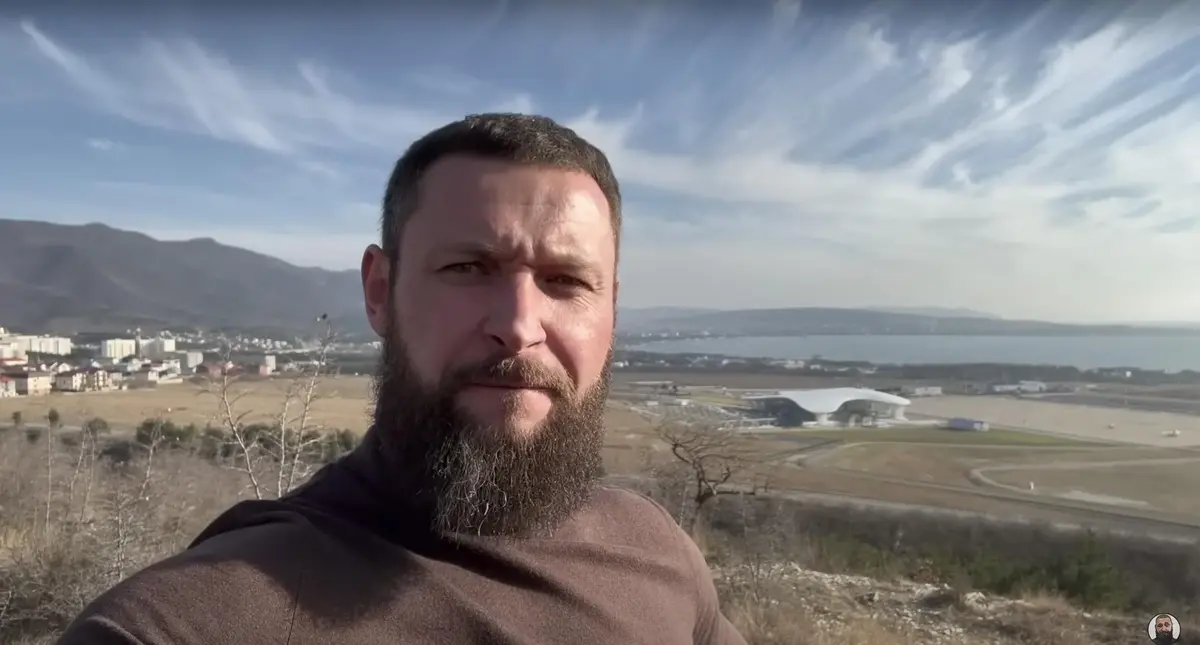 Вадим Харченко. Скриншот видео "Личное мнение" / YouTube.com Вадим Харченко. Скриншот видео "Личное мнение" / YouTube.com
