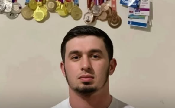 Мансур Мовлаев. Скриншот фото со страницы его адвоката Мурата Адама в Instagram https://www.instagram.com/p/DKpeejYC1fR/ (деятельность компании Meta, владеющей соцсетью, запрещена в России).