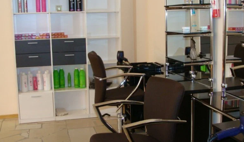 Салон красоты в Грозном. Скриншот фото https://avatars.mds.yandex.net/get-altay/790902/2a00000161ba2bf0d408823efc730d1cc912/XXXL