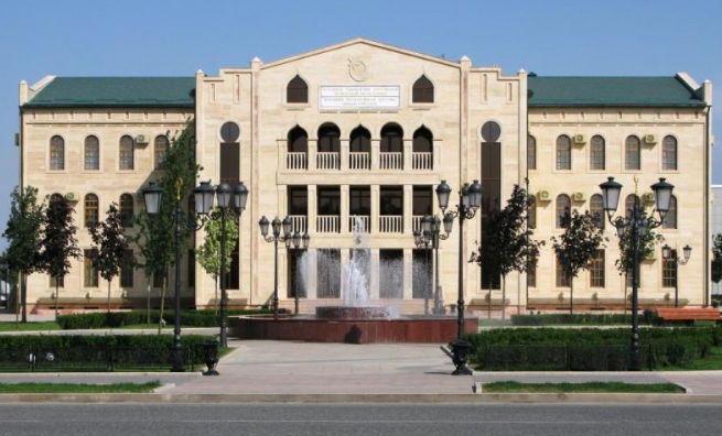 ДУМ Чечни. Скриншот фото "Грозный-информ" от 14.08.25, https://www.grozny-inform.ru/news/society/174378/.