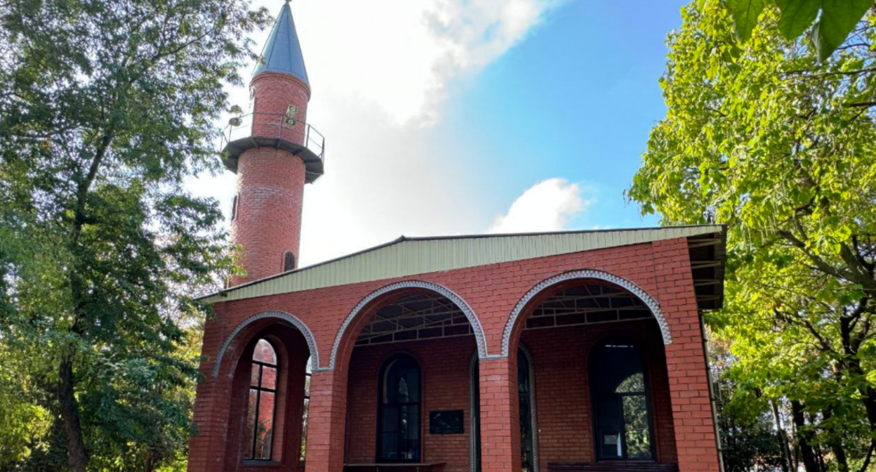 Мечеть в ауле Козет. Скриншот фото из Telegram-канала ДУМ Адыгеи и Краснодарского края от 14.09.25, https://t.me/dumraikk/2586.