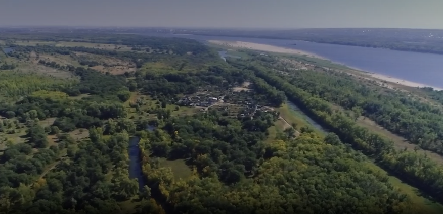 Остров Сарпинский. Стоп-кадр видео "Высота 102", https://yandex.ru/video/preview/1000211494314375185 Остров Сарпинский. Стоп-кадр видео "Высота 102", https://yandex.ru/video/preview/1000211494314375185