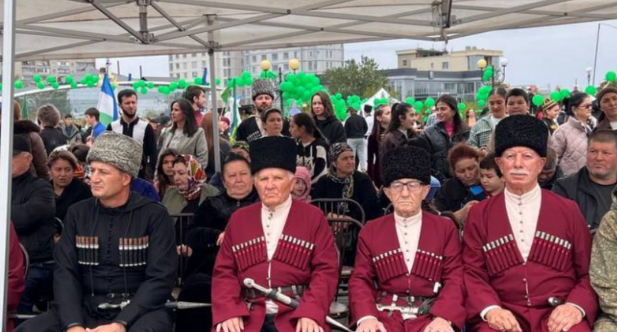 Празднование Дня адыгов в Баксане. Скриншот фото "Новости КБР" от 20.09.25, https://t.me/novostidnya_1kbr/10606