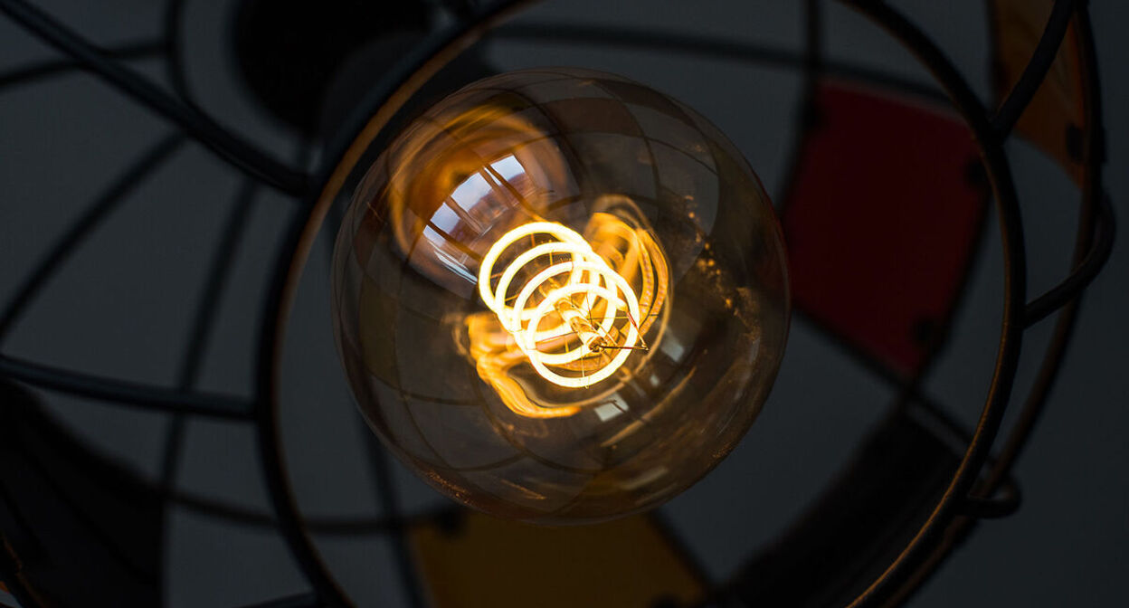 Электричество. Фото Елены Синеок, "Юга.ру"