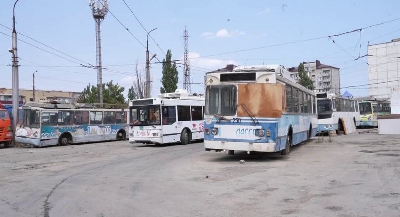 Неисправные троллейбусы в Махачкале. Кадр видео администрации Махачкалы https://t.me/makhachkalaofficial/14289