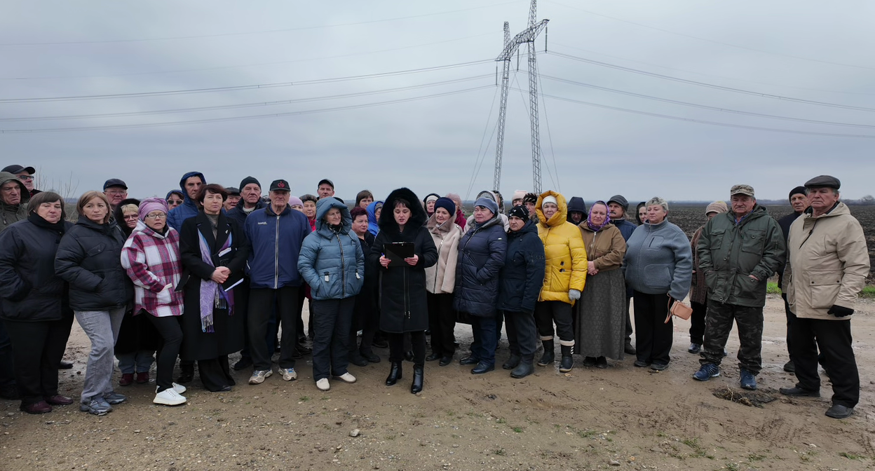 Residents of a Kuban village complained about the construction of a waste disposal plant. Video still by Alexander Safronov / Telegram