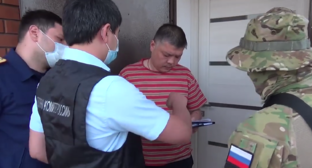 Задержание Павла Батаева. Стоп-кадр видео Следкома России от 17.07.25, https://www.youtube.com/watch?v=4UGBeHUytFo