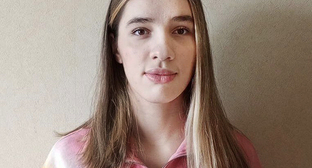 Айна Манькиева. Скриншот фото из телеграм-канала «Марем»