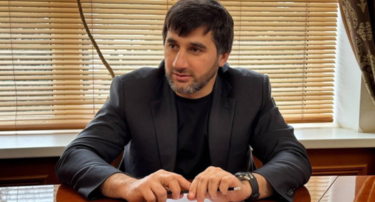 Уллубий Ханмурзаев. Фото: https://buynaksk.bezformata.com/listnews/rayona-ullubiy/141949022/