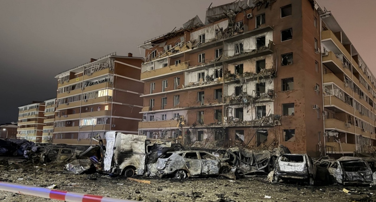 Последствия атаки беспилотника в ауле Новая Адыгея. Фото из телеграм-канала Мурата Кумпилова https://t.me/muratkumpilov/18302