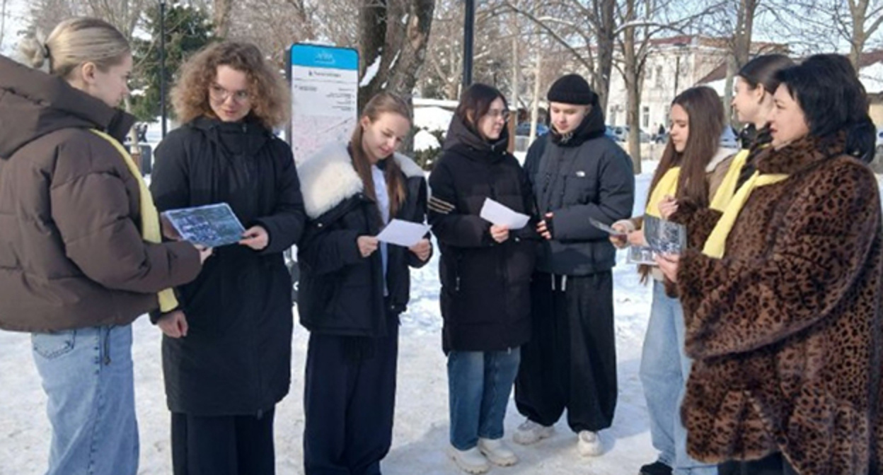 Акция "Холокост - память поколений". Усть-Лабинск, 22 января 2026 г. Фото: https://vk.com/wall-226757194_5532?z=photo-226757194_457249246%2Fwall-226757194_5532