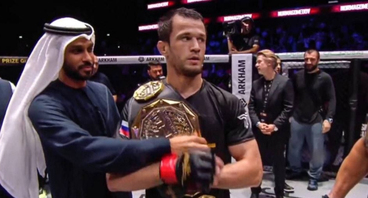 Усман Нурмагомедов после поединка с Дэвисом. Фото: UFC Russia https://t.me/s/UFCRussiaFight/6772