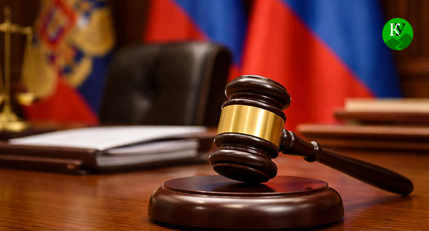 Судейский молоток. Иллюстрация создана "Кавказским узлом" при помощи ИИ в программе Copilot