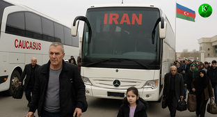 Эвакуированные из Ирана. Иллюстрация создана «Кавказским узлом» с помощью ИИ в программе Copilot