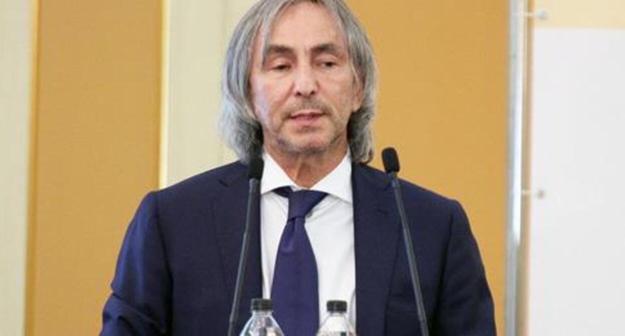 Умар Джабраилов. Кадр из видео пользователя Моя Столица https://www.youtube.com/watch?v=g8_nNnME1co