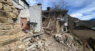 Разрушения в селе Аракани. Апрель 2026 года. Фото администрации Унцукульского района https://t.me/uncukulskyraion/14601