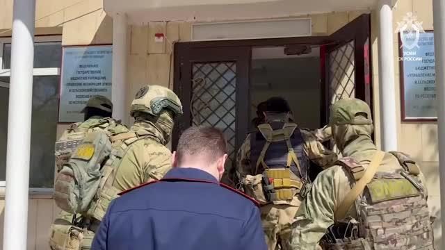 Обыск в Минприроды Дагестана. Фото: официальный канал СК России в Max
