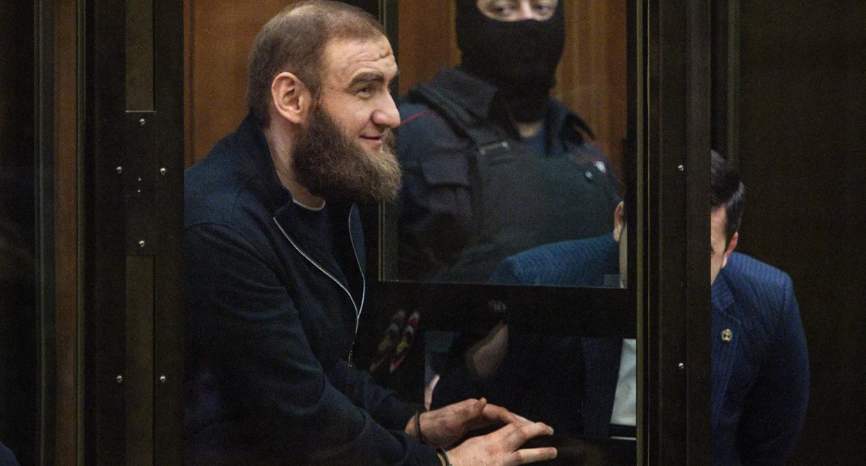 Осужденный бывший сенатор Рауф Арашуков в суде. Фото: Коммерсант / https://www.kommersant.ru/doc/8922759